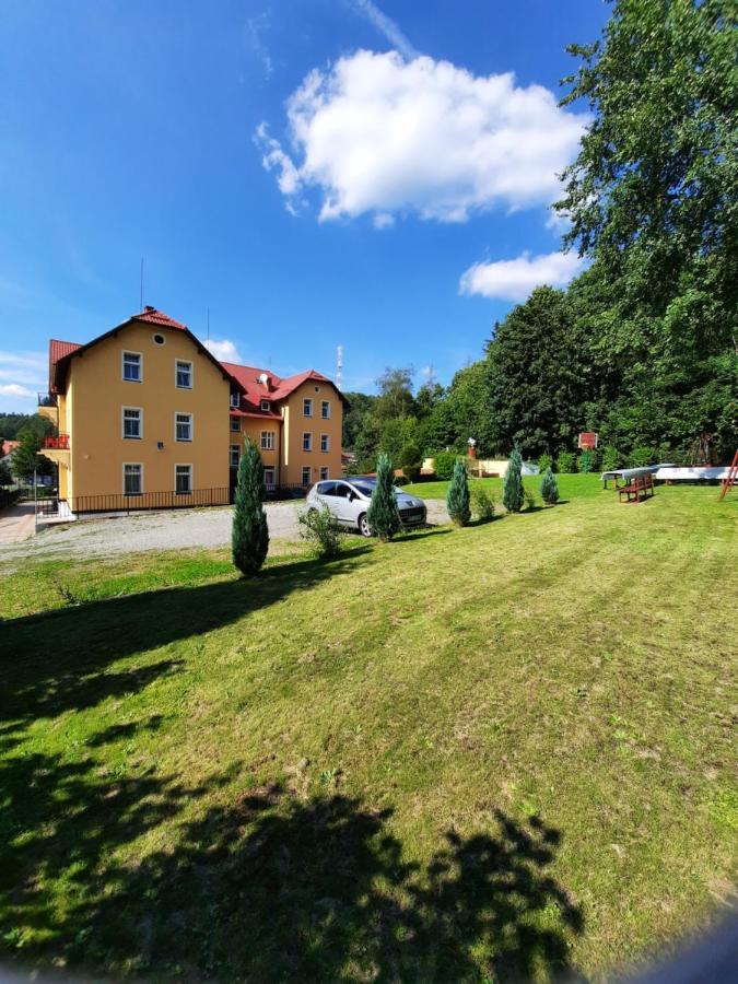 Bed and Breakfast Osrodek Wypoczynkowy Buenos Aires Kudowa-Zdrój Exterior foto