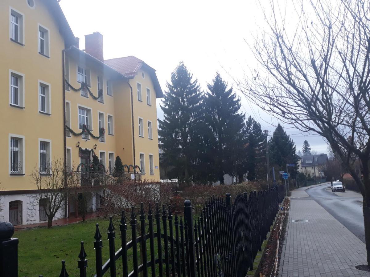 Bed and Breakfast Osrodek Wypoczynkowy Buenos Aires Kudowa-Zdrój Exterior foto