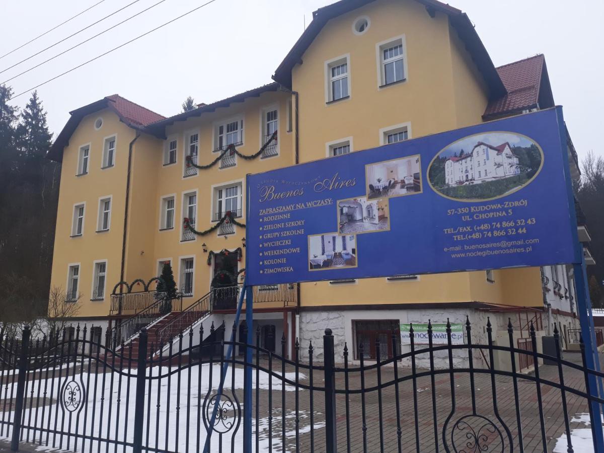 Bed and Breakfast Osrodek Wypoczynkowy Buenos Aires Kudowa-Zdrój Exterior foto